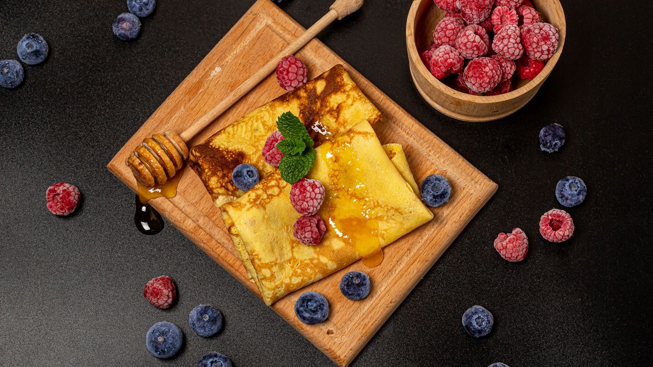 Wallpaper pancakes, berries, honey, dessert, breakfast