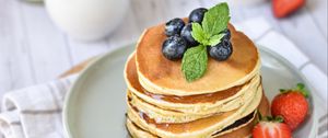 Preview wallpaper pancakes, berries, pastries, breakfast, dessert