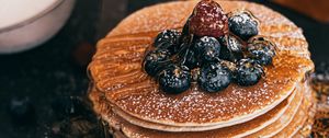 Preview wallpaper pancakes, berries, syrup, breakfast