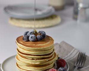 Preview wallpaper pancakes, blueberries, raspberries, berries, honey, dessert