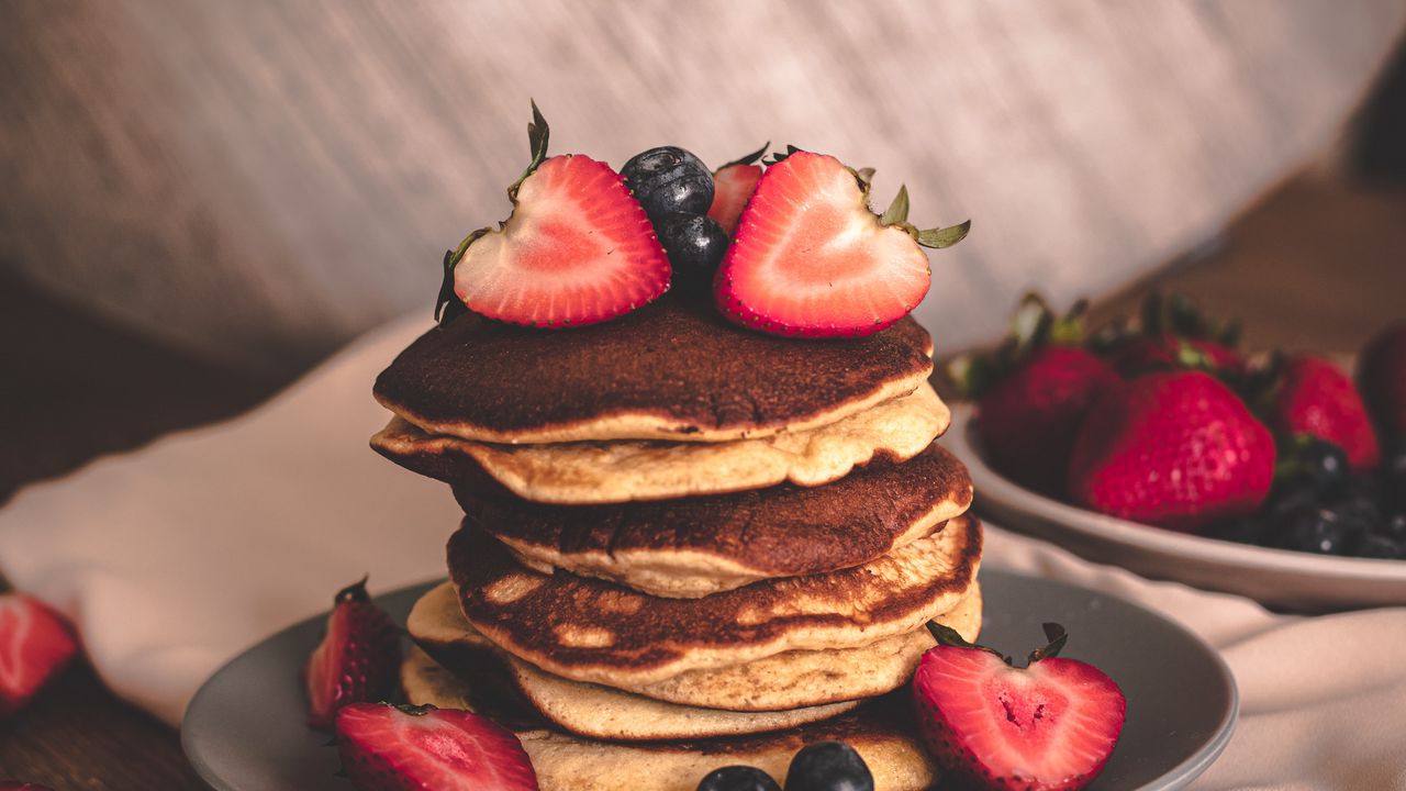 Wallpaper pancakes, dessert, strawberries, blueberries, breakfast