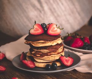 Preview wallpaper pancakes, dessert, strawberries, blueberries, breakfast