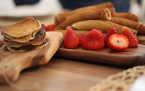 Preview wallpaper pancakes, muffins, strawberries