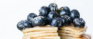 Preview wallpaper pancakes, pastries, blueberries, berries, honey