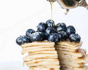 Preview wallpaper pancakes, pastries, blueberries, berries, honey