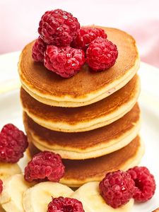 Preview wallpaper pancakes, raspberries, berries, banana, dessert