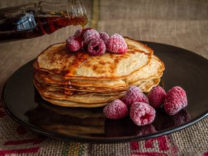 Preview wallpaper pancakes, raspberries, syrup, breakfast