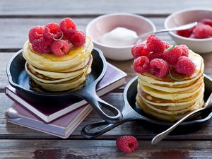 Preview wallpaper pancakes, raspberry, honey