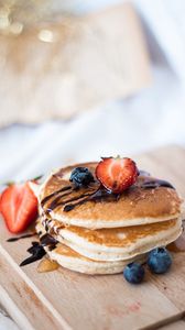 Preview wallpaper pancakes, strawberries, blueberries, berries, dessert