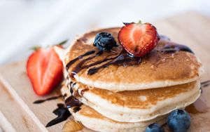 Preview wallpaper pancakes, strawberries, blueberries, berries, dessert