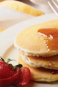 Preview wallpaper pancakes, strawberries, honey