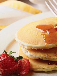 Preview wallpaper pancakes, strawberries, honey