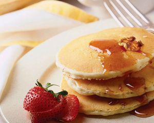 Preview wallpaper pancakes, strawberries, honey