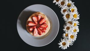Preview wallpaper pancakes, strawberry, camomile, breakfast