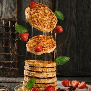 Preview wallpaper pancakes, strawberry, honey, dessert