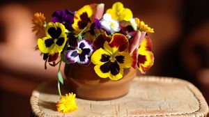Preview wallpaper pansies, flowers, vase, stand