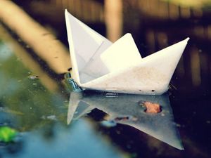 Preview wallpaper paper boat, water, fall, origami