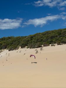 Preview wallpaper parachutist, beach, sand, sport, extreme