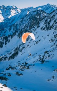 Preview wallpaper parachutist, parachute, mountains, snow, extreme