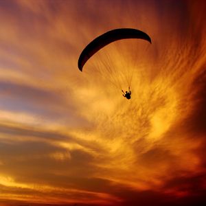 Preview wallpaper paraglider, silhouette, sunset, dark