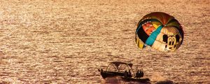 Preview wallpaper parasailing, paragliding, boat, sea, sunset