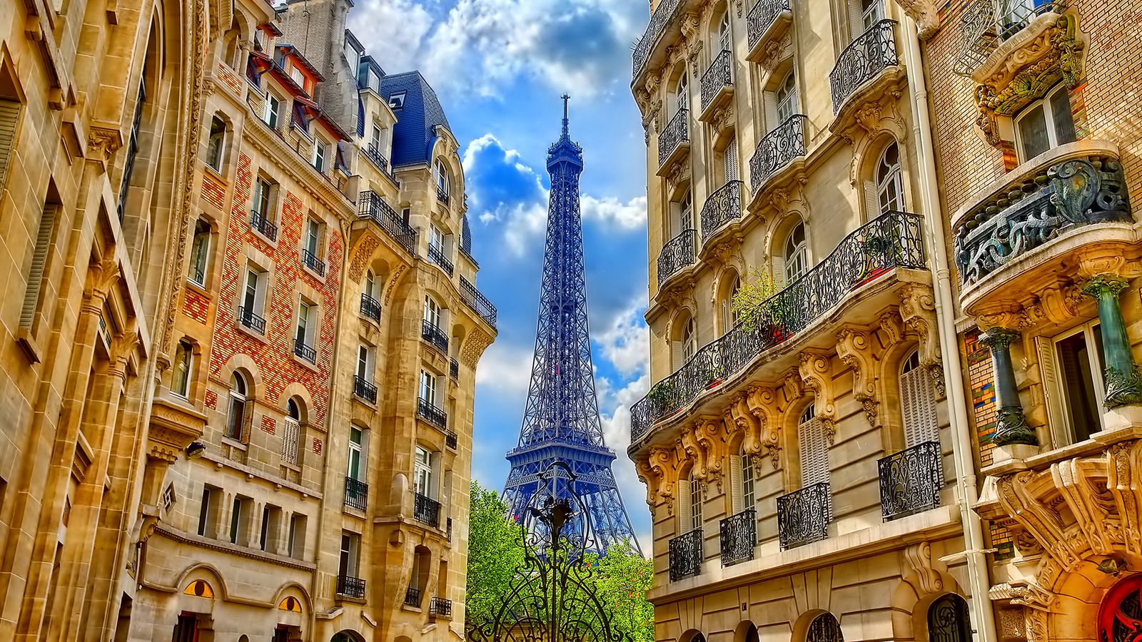 Download Wallpaper 1600x900 Paris France Building Eiffel Tower Widescreen 16 9 Hd Background