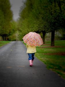 Preview wallpaper park, umbrella, tree, road, walking, cloudy