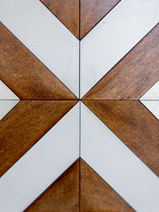 Preview wallpaper parquet, lines, wood, brown, white