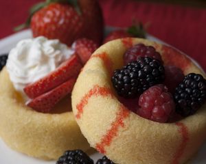 Preview wallpaper pastries, berries, fruits, dessert