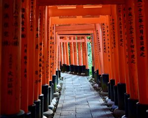 Preview wallpaper path, columns, hieroglyphs, red, japan