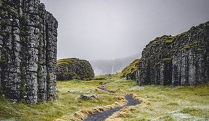 Preview wallpaper path, rocks, valley, fog