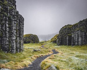 Preview wallpaper path, rocks, valley, fog