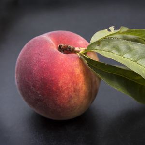 Preview wallpaper peach, fruit, ripe, leaves
