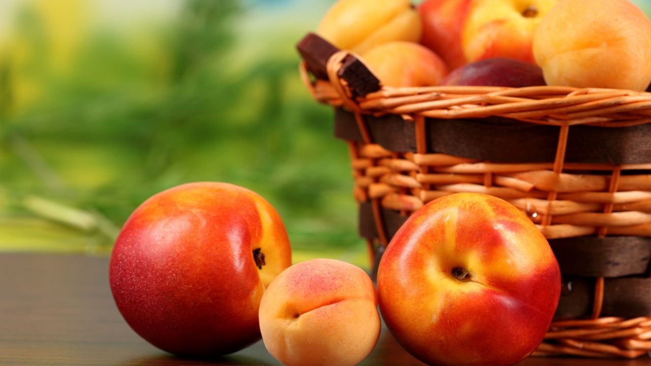 Wallpaper peaches, nectarines, apricots, fruit, basket