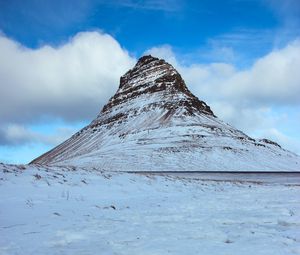 Preview wallpaper peak, mountain, snow, snowy, sky