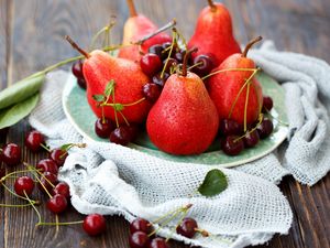 Preview wallpaper pears, cherries, berries, fruits