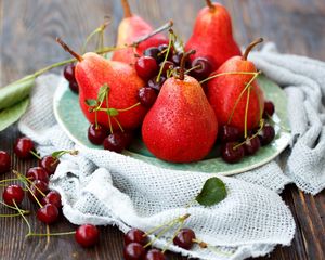 Preview wallpaper pears, cherries, berries, fruits