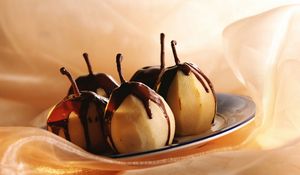 Preview wallpaper pears, chocolate, glaze, dessert