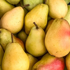 Preview wallpaper pears, fruit, yellow