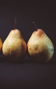 Preview wallpaper pears, fruits, ripe, dark