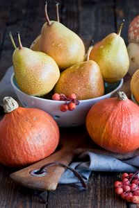 Preview wallpaper pears, squash, mountain ash, plate