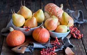 Preview wallpaper pears, squash, mountain ash, plate