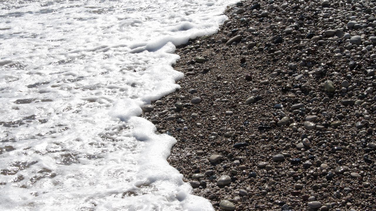 Wallpaper pebble, stones, sea, waves, whisper, foam