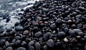 Preview wallpaper pebbles, stones, sea, blur