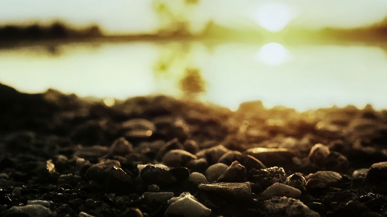 Wallpaper pebbles, stones, shore, blur