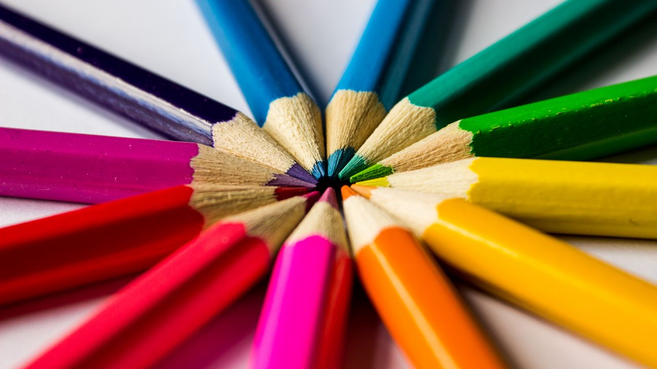 Wallpaper pencils, circle, colorful