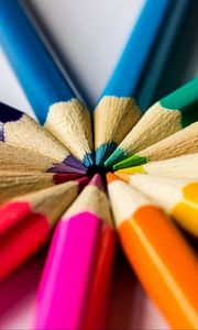 Preview wallpaper pencils, circle, colorful