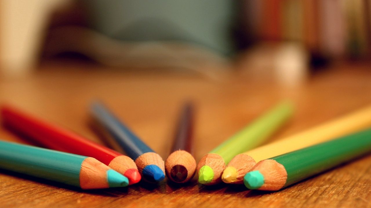 Wallpaper pencils, colorful, edge