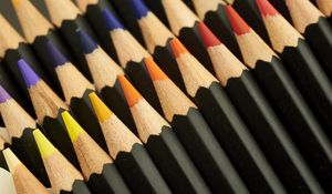 Preview wallpaper pencils, macro, wooden, colorful