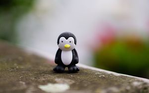 Preview wallpaper penguin, toy, figurine